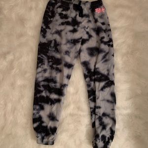 PINK Victoria's Secret Pants - Victoria secrets pink banded bottom sweats PINK Victoria's Secret Pants - Victoria secrets pink banded bottom sweats